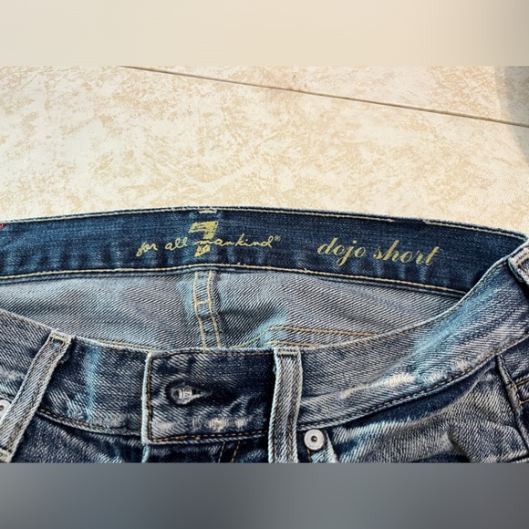 7 For All Mankind Jean Dojo shorts w distressed rips & worn detail Sz 24/0-1 - Picture 4 of 11